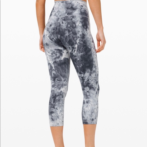 Lululemon Wunder under high rise crop 21” - Picture 6 of 6